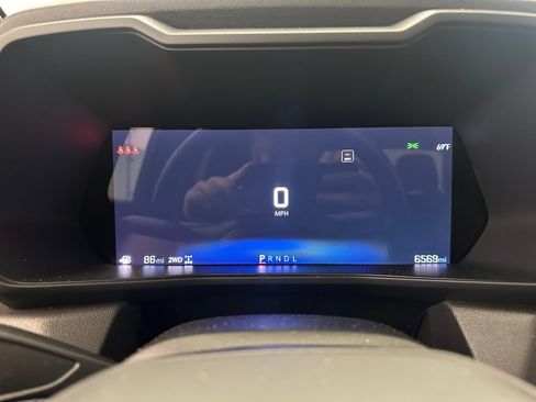 Used 2026 Chevrolet Colorado W/T w/ Advanced Trailering Package AWD/4WD image 13
