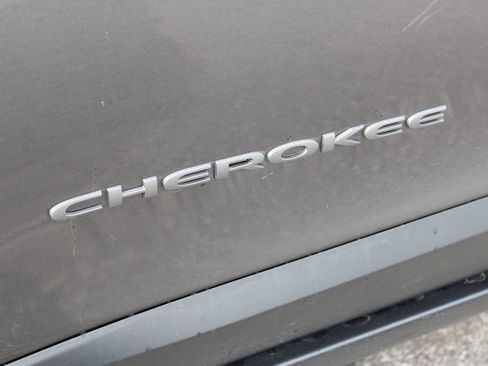 Used 2021 Jeep Cherokee Trailhawk w/ Comfort/Convenience Group image 53