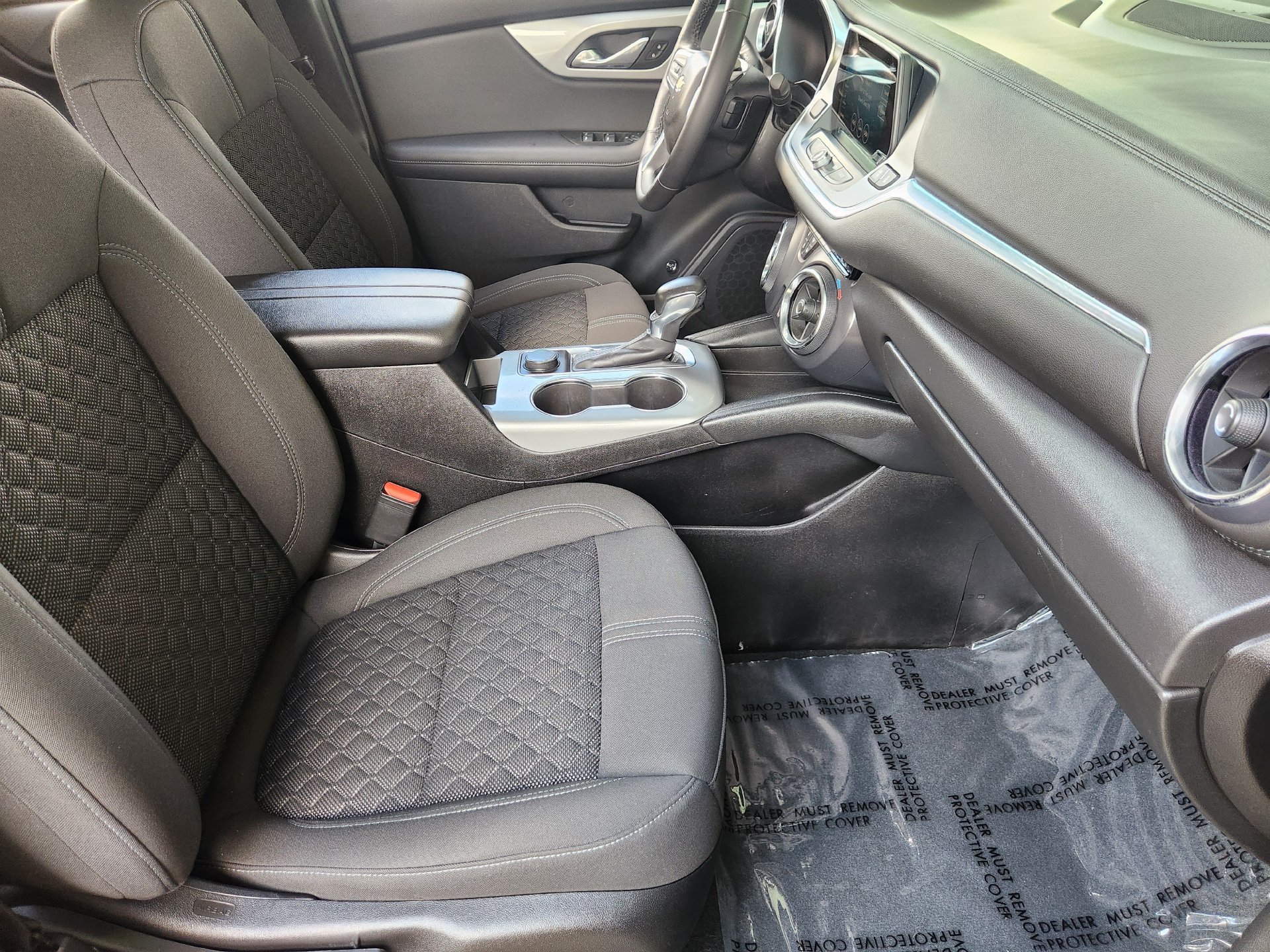 Used 2019 Chevrolet Blazer LT FWD image 3