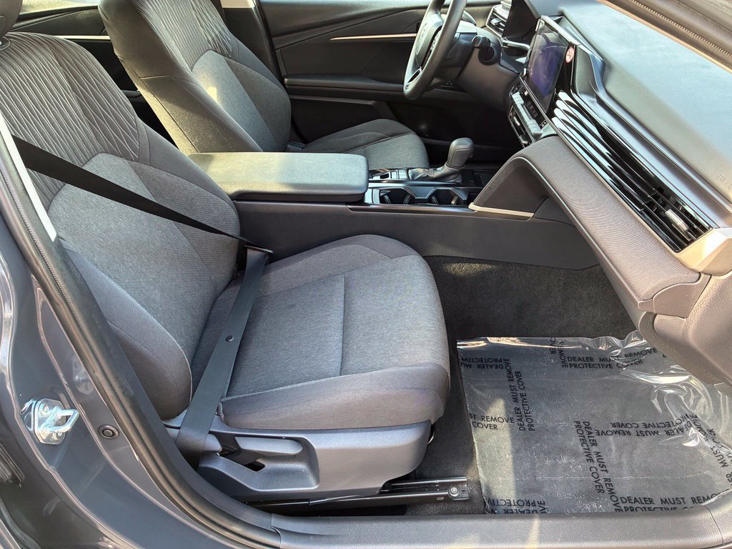 Used 2026 Toyota Camry LE FWD image 30