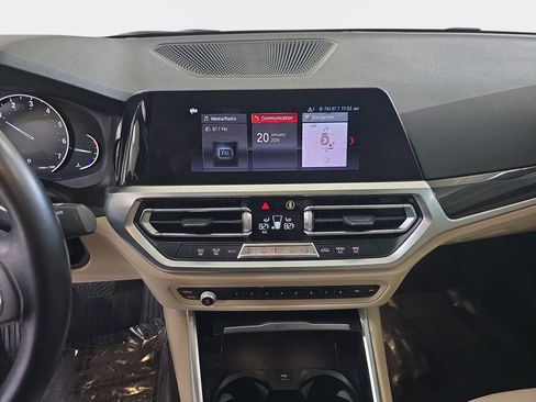 Used 2020 BMW 330i Sedan w/ Convenience Package image 23