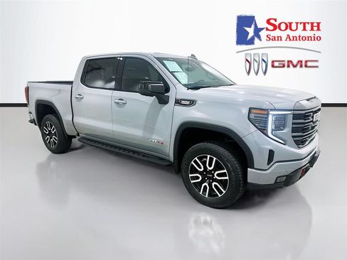 Used 2024 GMC Sierra 1500 AT4 w/ Technology Package AWD/4WD image 1