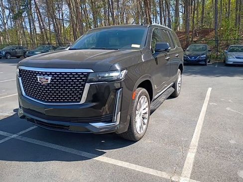 Used 2024 Cadillac Escalade Premium Luxury image 14