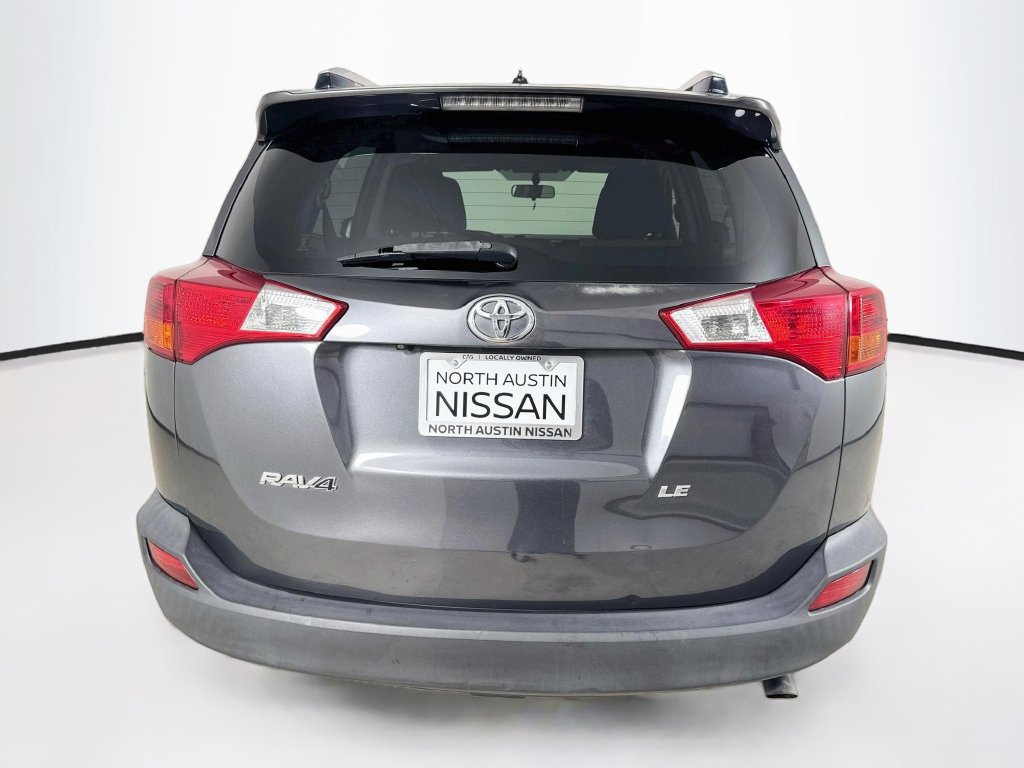 Used 2013 Toyota RAV4 LE FWD image 6