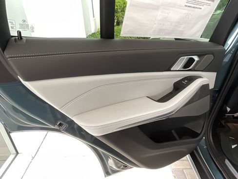 New 2026 BMW X5 sDrive40i image 23