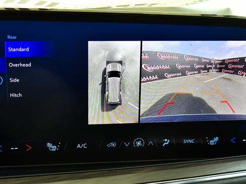 Used 2025 Chevrolet Tahoe LT image 18