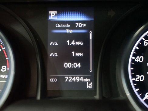 Used 2018 Toyota Camry SE w/ Convenience Package FWD image 17