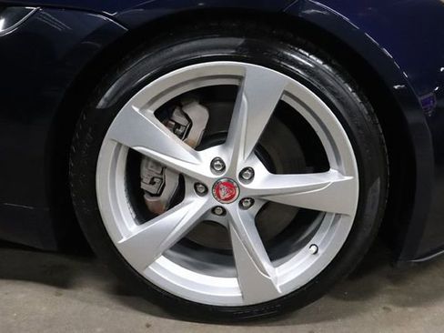 Used 2020 Jaguar F-TYPE Coupe RWD image 32