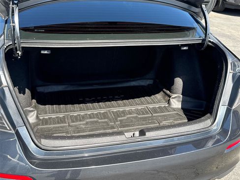 Used 2022 Honda Civic EX image 9