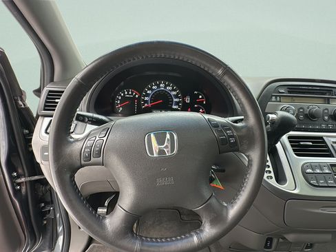 Used 2010 Honda Odyssey EX-L image 16