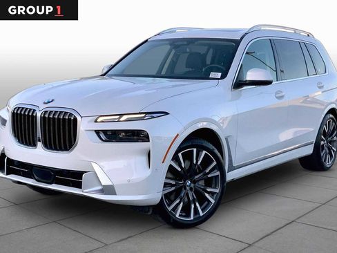 Used 2025 BMW X7 xDrive40i AWD/4WD image 1