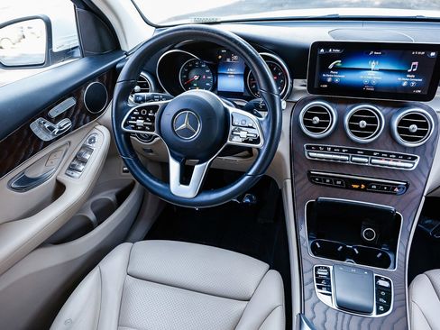 Used 2021 Mercedes-Benz GLC 300 4MATIC image 14