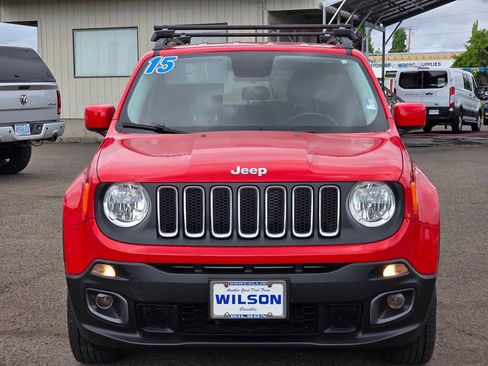 Used 2015 Jeep Renegade Latitude w/ Cold Weather Group II AWD/4WD image 5