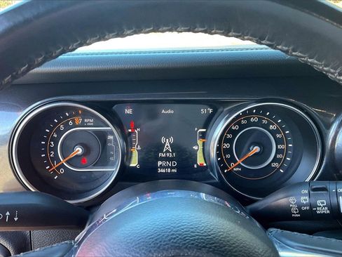 Certified 2022 Jeep Wrangler Unlimited Sahara image 10