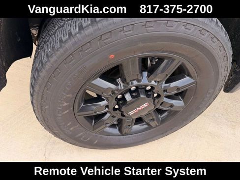 Used 2024 GMC Sierra 2500 AT4 w/ AT4 Premium Plus Package image 8