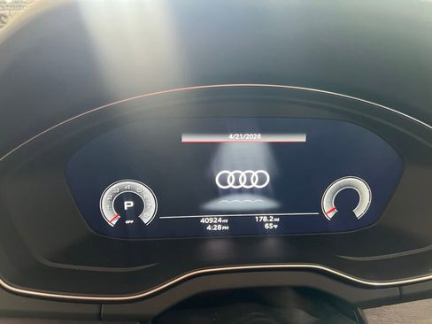 Used 2023 Audi Q5 2.0T Premium Plus w/ Premium Plus Package AWD/4WD image 3