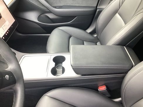 Used 2023 Tesla Model 3 Standard Range image 13