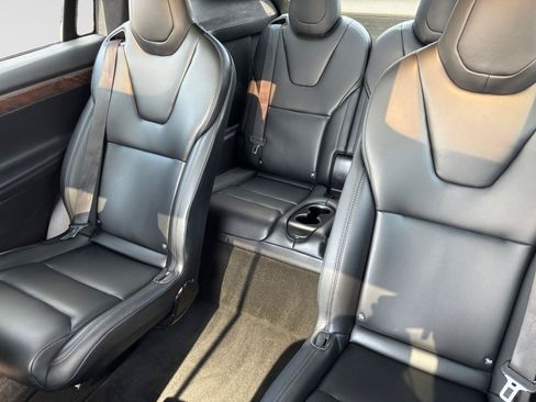 Used 2018 Tesla Model X 75D AWD/4WD image 13