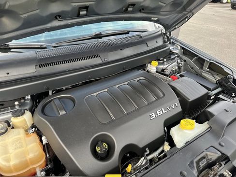 Used 2018 Dodge Journey Crossroad image 9