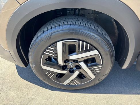 Used 2026 Nissan Kicks SV w/ Cold Weather Package FWD image 29