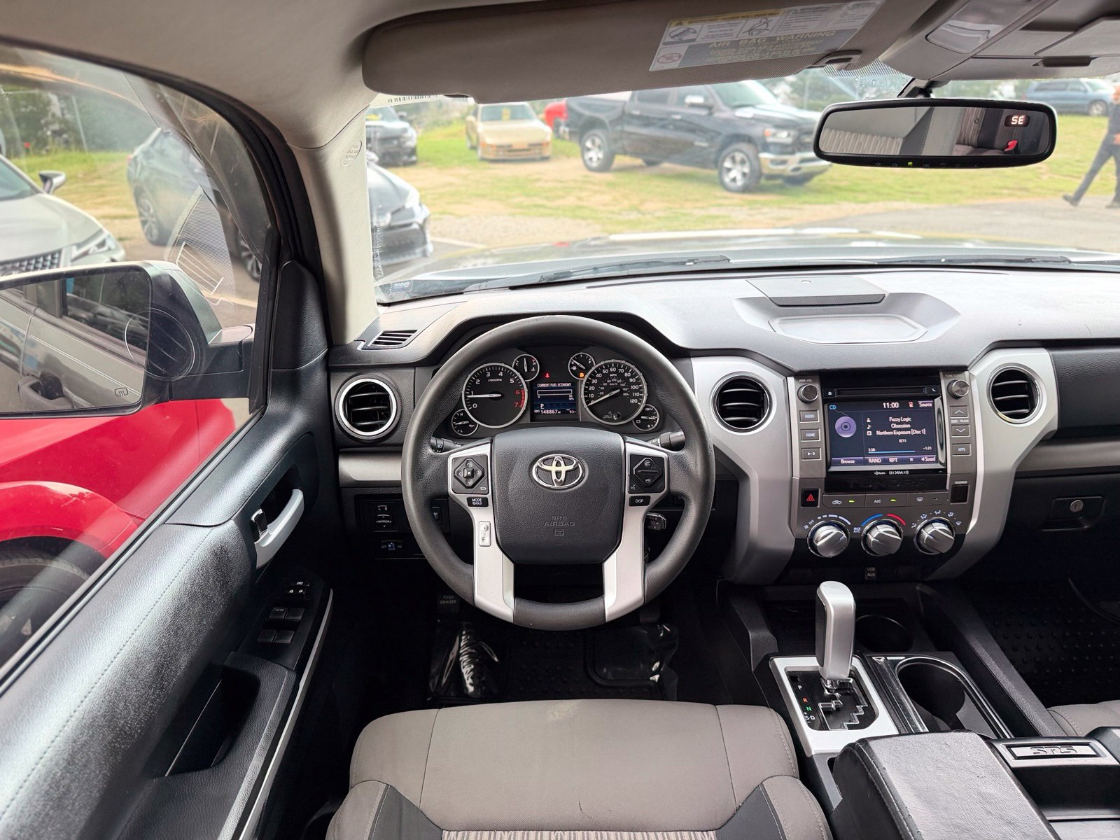 Used 2015 Toyota Tundra SR5 w/ SR5 Upgrade Package RWD image 35