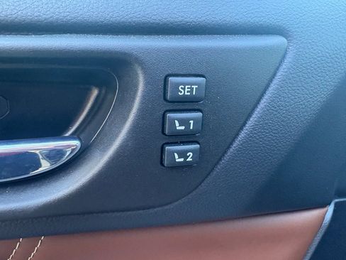 Used 2018 Subaru Outback 3.6R Touring w/ Popular Package #3 image 9