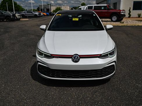 Used 2022 Volkswagen GTI SE FWD image 10