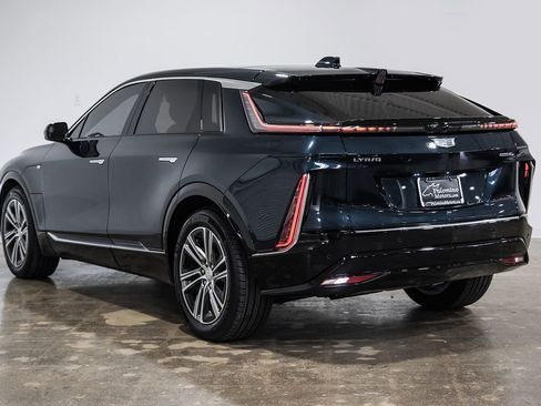 Used 2025 Cadillac Lyriq Luxury image 10