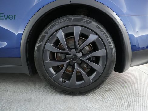 Used 2023 Tesla Model X AWD/4WD image 9