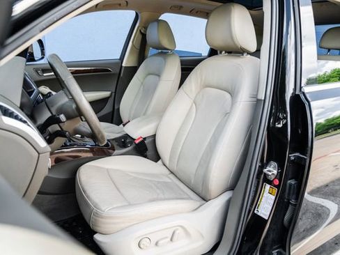 Used 2012 Audi Q5 2.0T Premium Plus w/ Premium Plus Pkg image 4