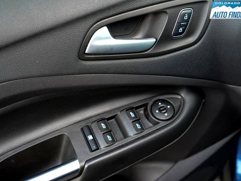 Used 2018 Ford Escape SE image 11