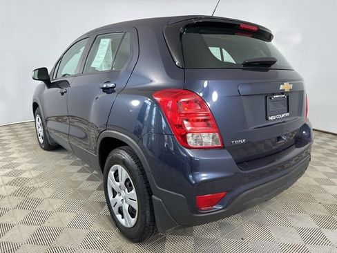 Used 2018 Chevrolet Trax LS w/ LPO, Protection Package FWD image 5