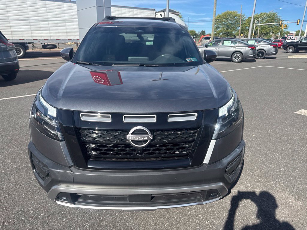 Used 2025 Nissan Pathfinder Rock Creek AWD/4WD image 3