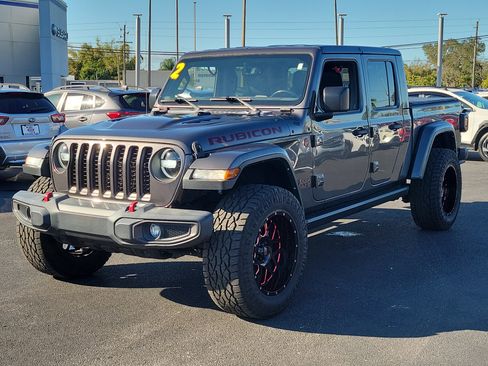 Used 2022 Jeep Gladiator Rubicon w/ Cold Weather Group image 2