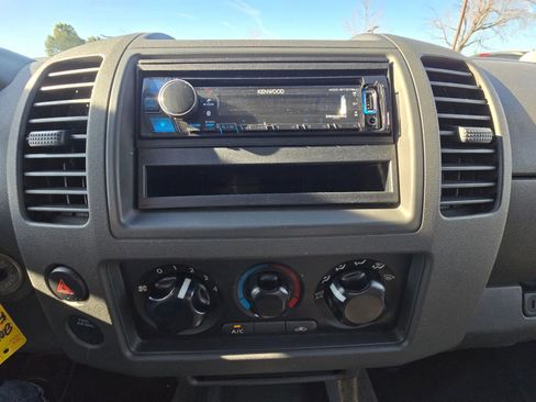 Used 2006 Nissan Frontier XE w/ (G01) XE Preferred Pkg image 17