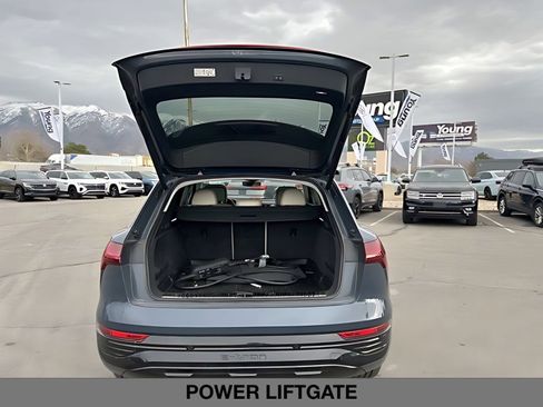 Used 2024 Audi Q8 e-tron Premium image 14