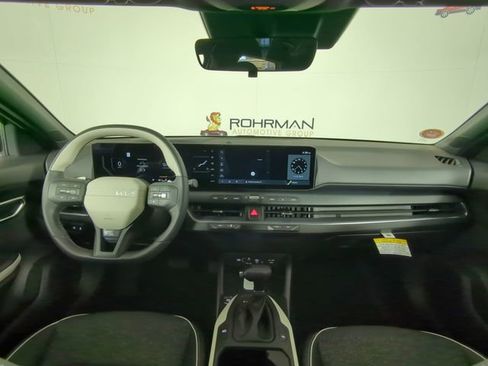New 2025 Kia K4 GT-Line image 20