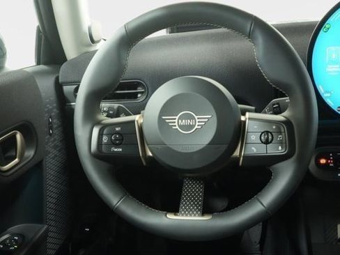 Certified 2025 MINI Cooper 2-Door Hardtop image 10