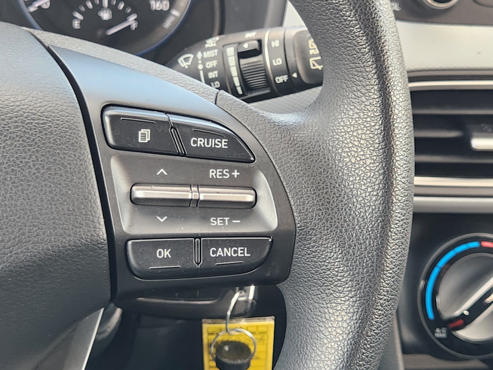 Used 2018 Hyundai Kona SE FWD image 30