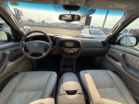 Used 2005 Toyota Sequoia Limited AWD/4WD image 17