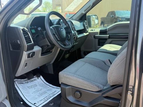 Used 2017 Ford F150 XLT RWD image 10