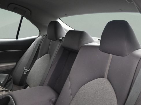 Used 2023 Toyota Camry LE w/ Convenience Package FWD image 34