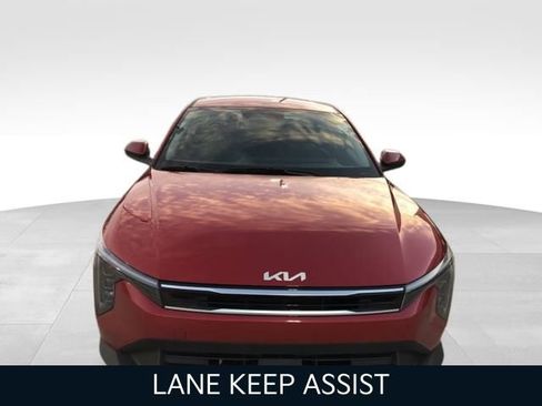 Used 2025 Kia K4 EX image 9