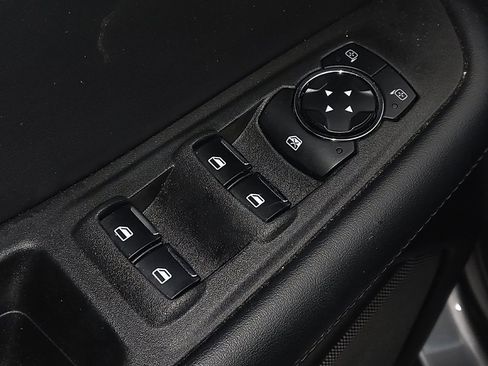 Used 2024 Ford Edge SEL image 27