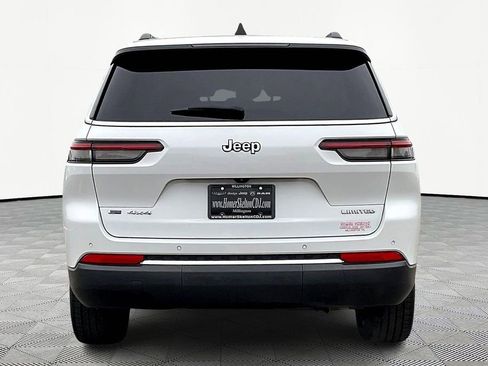 Used 2023 Jeep Grand Cherokee L Limited image 4