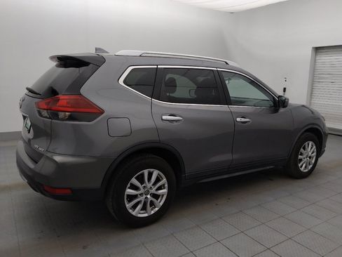 Used 2018 Nissan Rogue SV image 10