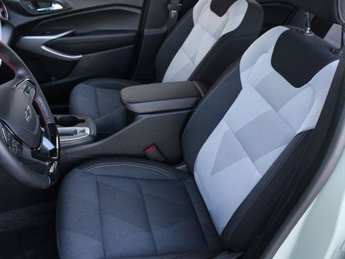 Used 2024 Chevrolet Trax RS w/ Driver Confidence Package image 4