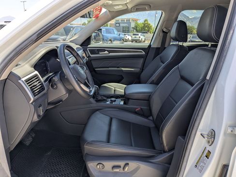 Used 2023 Volkswagen Atlas SE AWD/4WD image 24