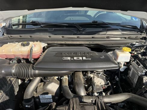 Used 2022 RAM 1500 Big Horn AWD/4WD image 30