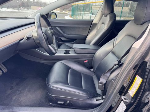 Used 2019 Tesla Model 3 Standard Range Plus image 12